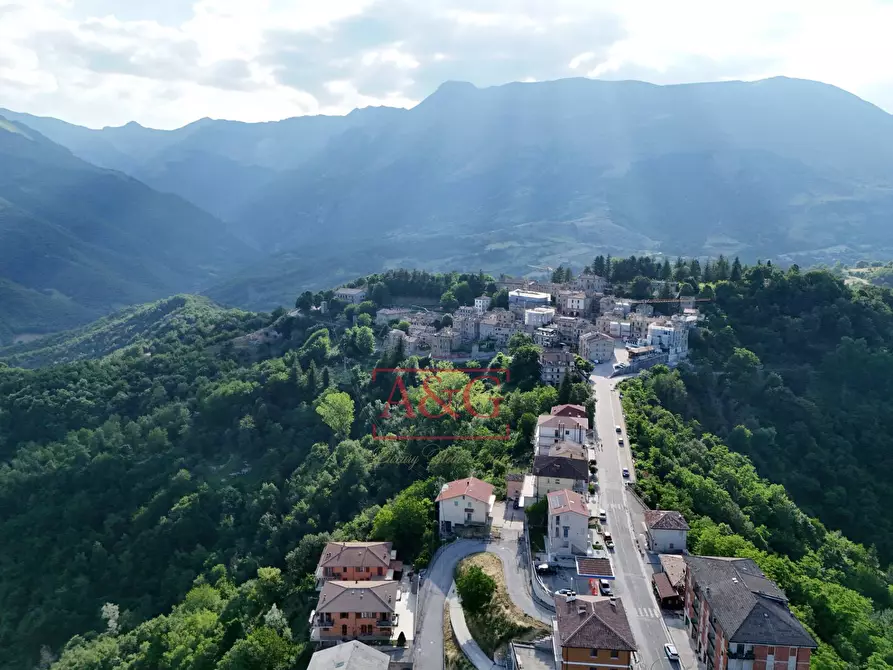 Immagine 39 di Appartamento in vendita  in Viale Stradone 50 a Montemonaco