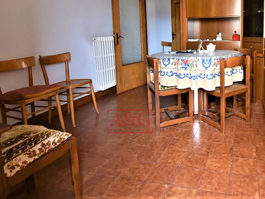 Immagine 5 di Appartamento in vendita  in via Varano 1 a Montefortino