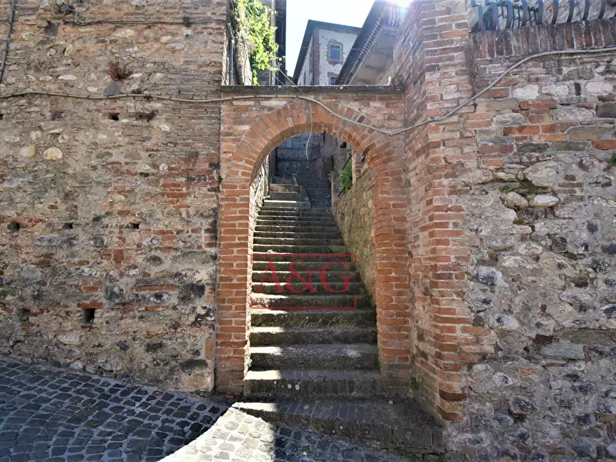 Immagine 24 di Appartamento in vendita  in via Varano 1 a Montefortino