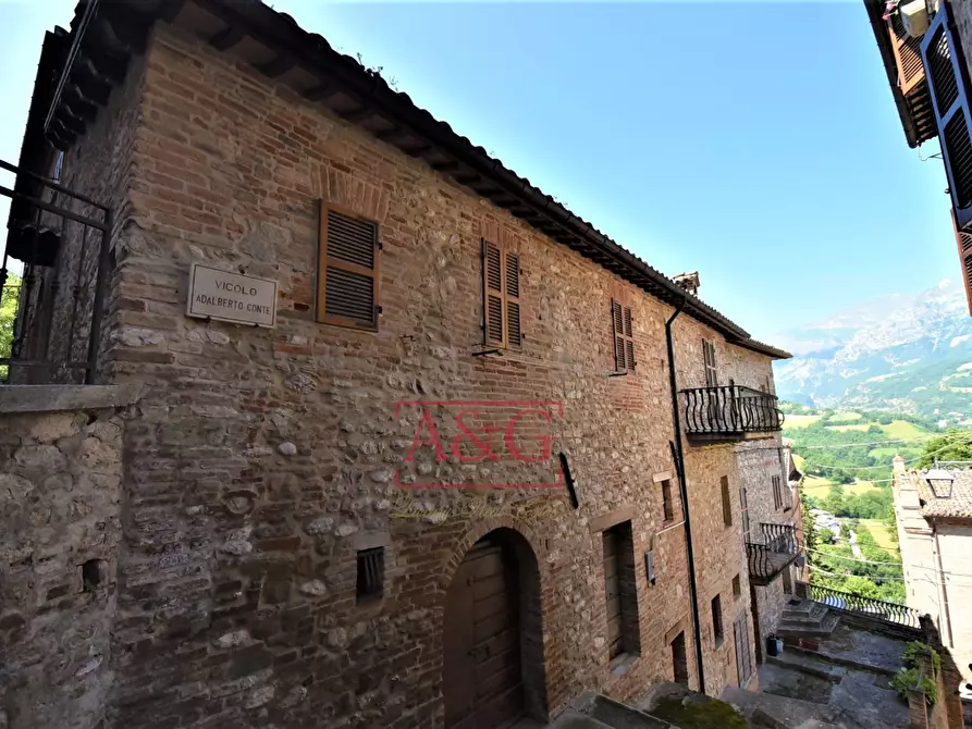 Immagine 22 di Appartamento in vendita  in via Varano 1 a Montefortino