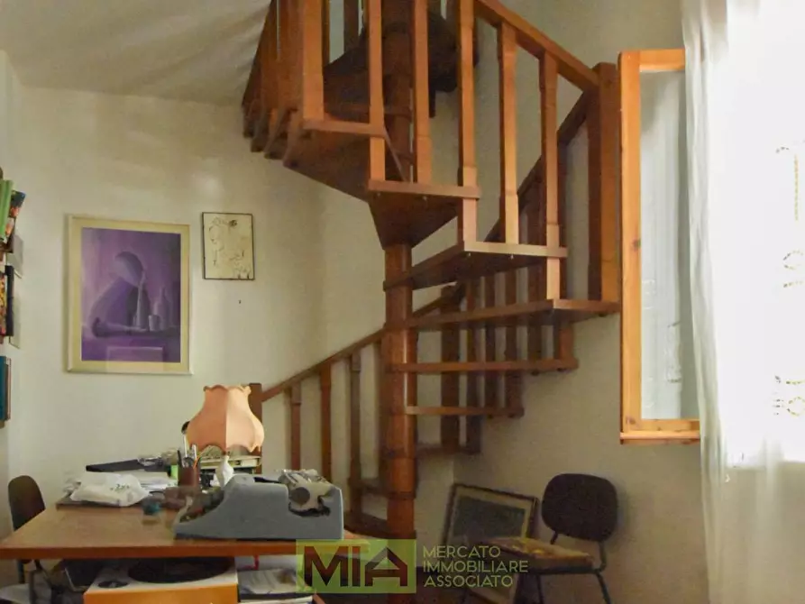 Immagine 21 di Villa in vendita  in Via Rampi a Force