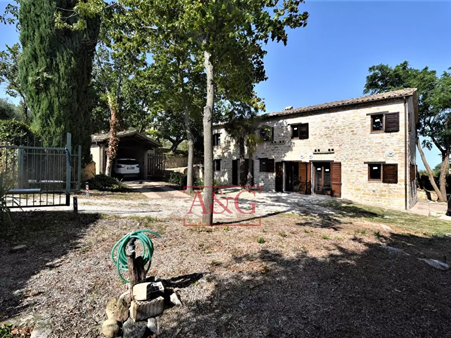 Immagine 1 di Rustico / casale in vendita  in contrada Santa Lucia snc a Servigliano