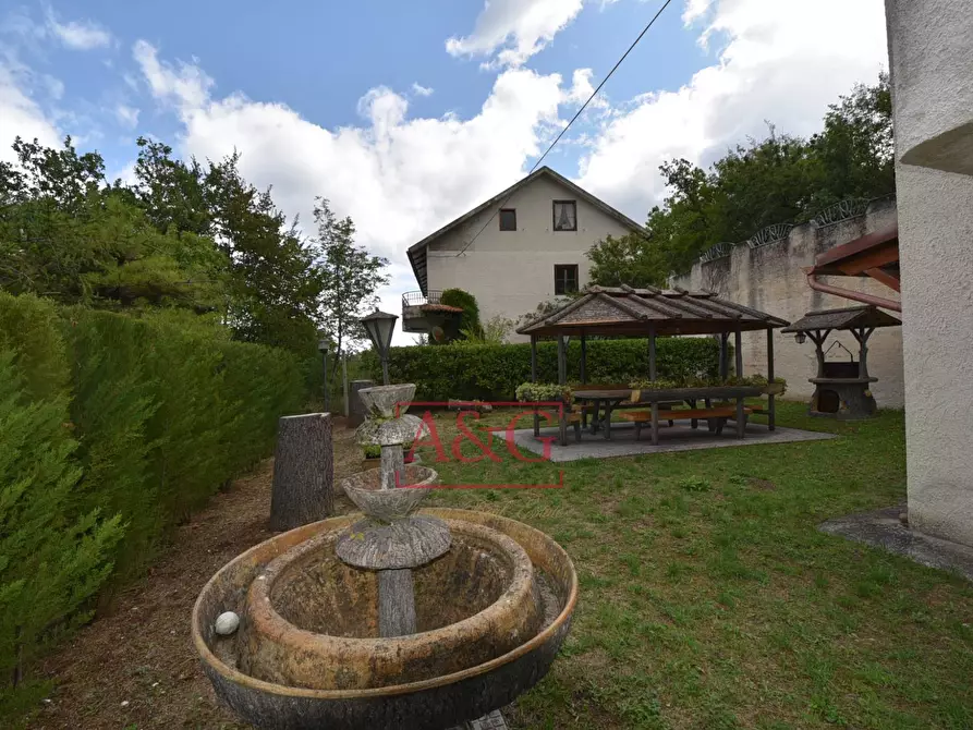 Immagine 4 di Villa in vendita  in Località Montazzolino a Montefortino