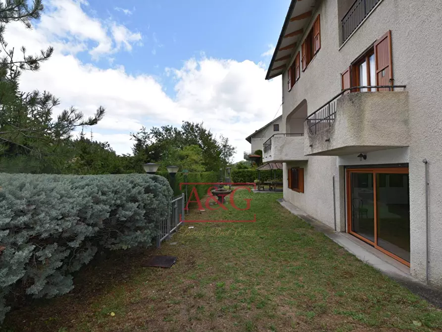 Immagine 10 di Villa in vendita  in Località Montazzolino a Montefortino