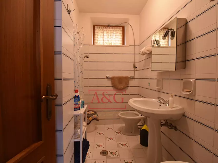 Immagine 25 di Villa in vendita  in Località Montazzolino a Montefortino