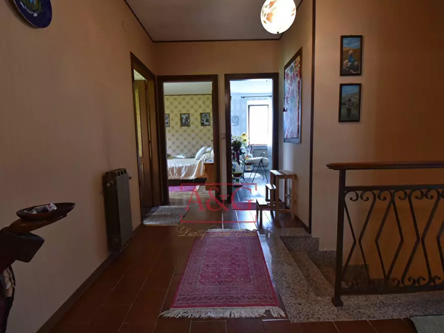 Immagine 41 di Villa in vendita  in Località Montazzolino a Montefortino