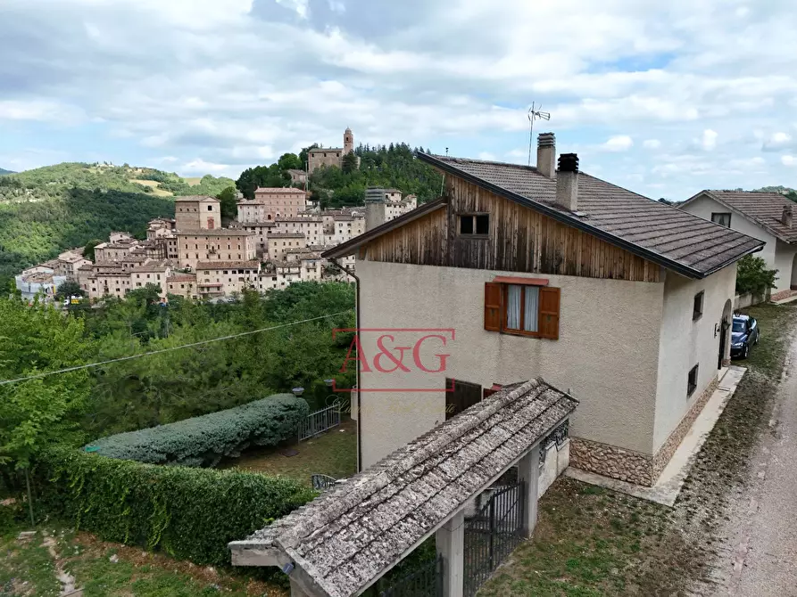 Immagine 51 di Villa in vendita  in Località Montazzolino a Montefortino