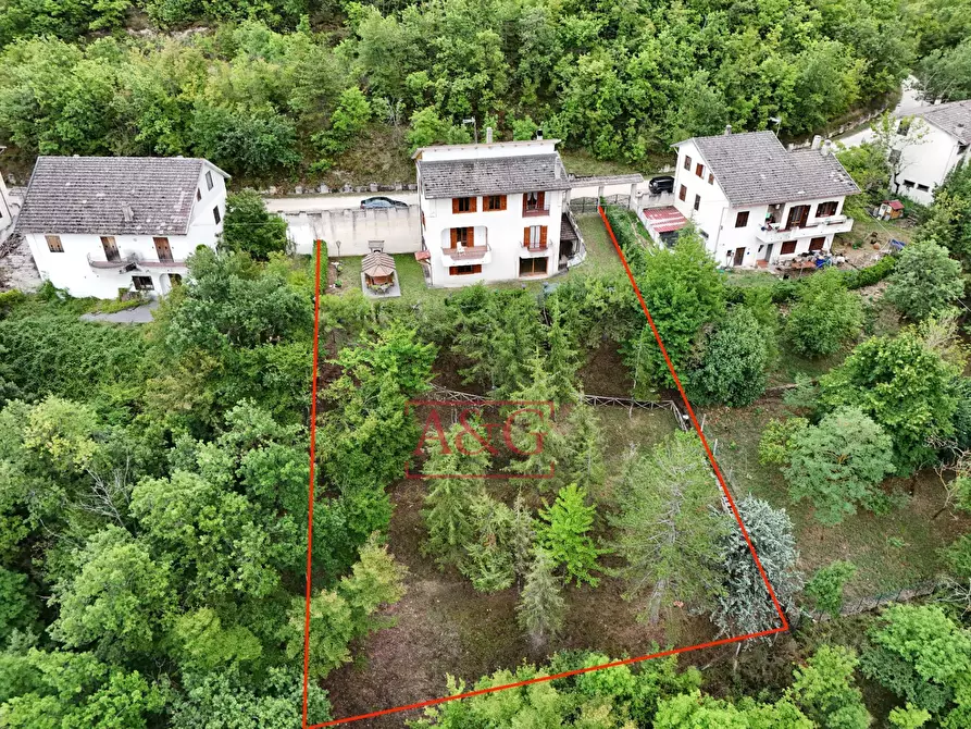 Immagine 58 di Villa in vendita  in Località Montazzolino a Montefortino