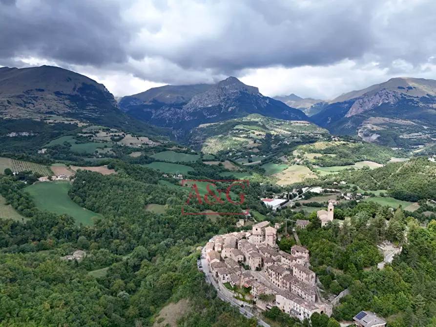 Immagine 62 di Villa in vendita  in Località Montazzolino a Montefortino