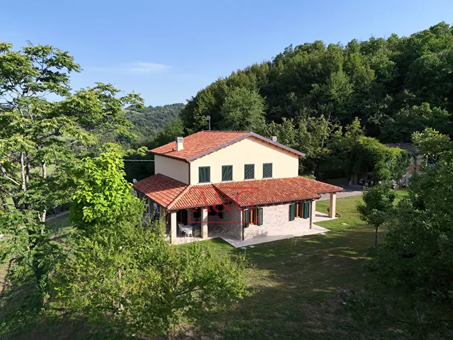 Immagine 10 di Villa in vendita  in Località fossacieca a Montefortino