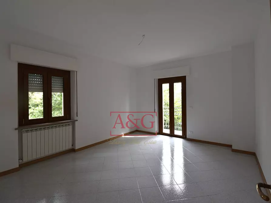 Immagine 20 di Appartamento in vendita  in Viale Stradone 50 a Montemonaco