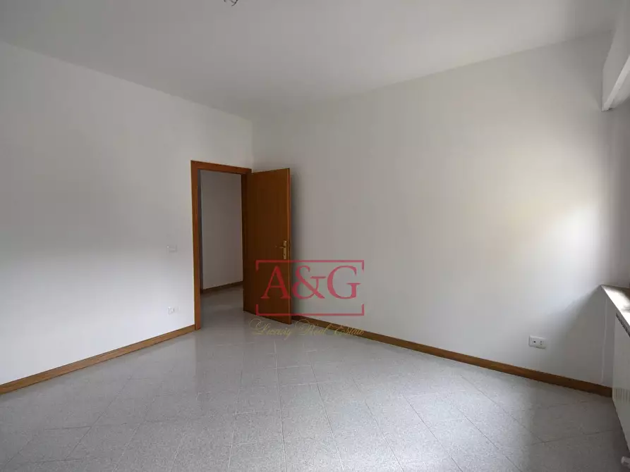 Immagine 14 di Appartamento in vendita  in Viale Stradone 50 a Montemonaco