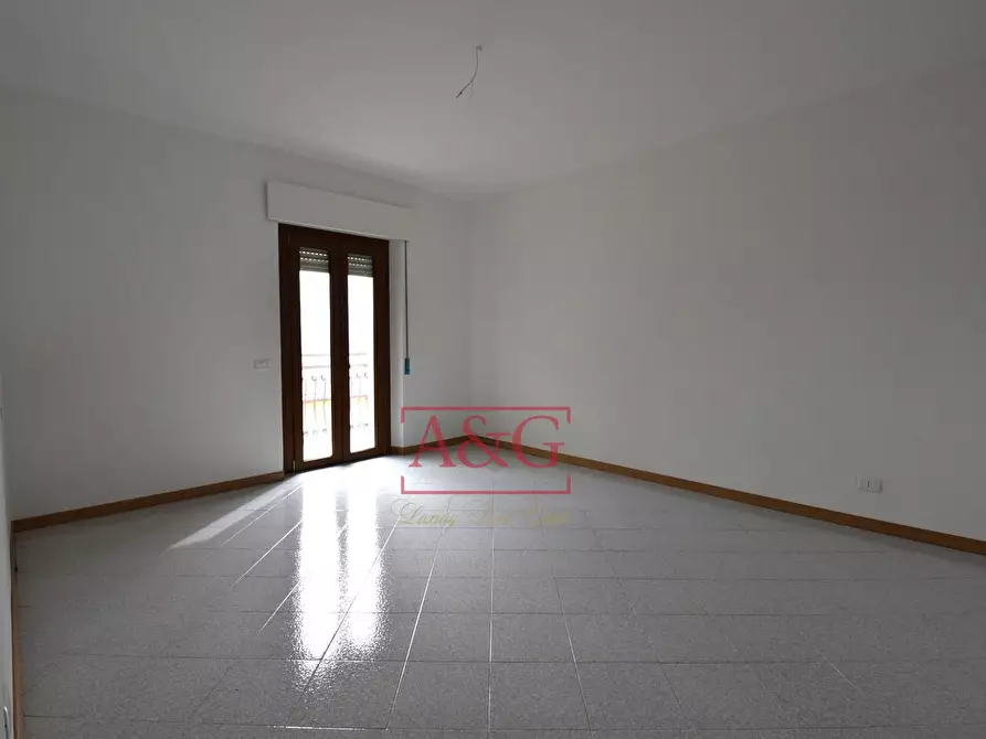 Immagine 11 di Appartamento in vendita  in Viale Stradone 50 a Montemonaco