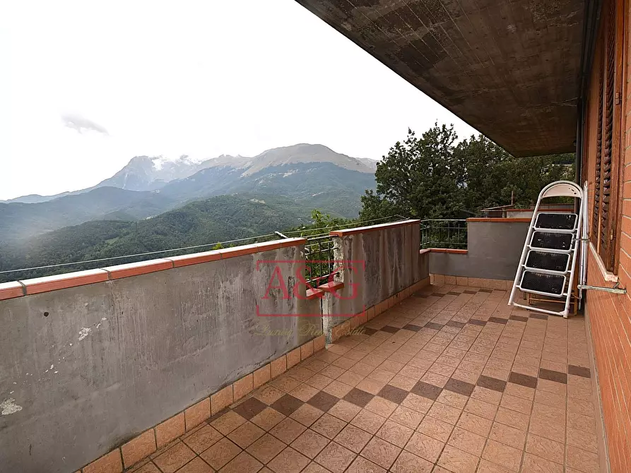 Immagine 3 di Appartamento in vendita  in Via Zona C Due 2 a Montemonaco