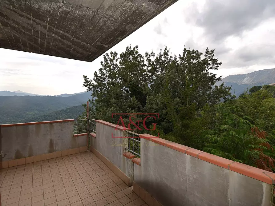 Immagine 15 di Appartamento in vendita  in Via Zona C Due 2 a Montemonaco