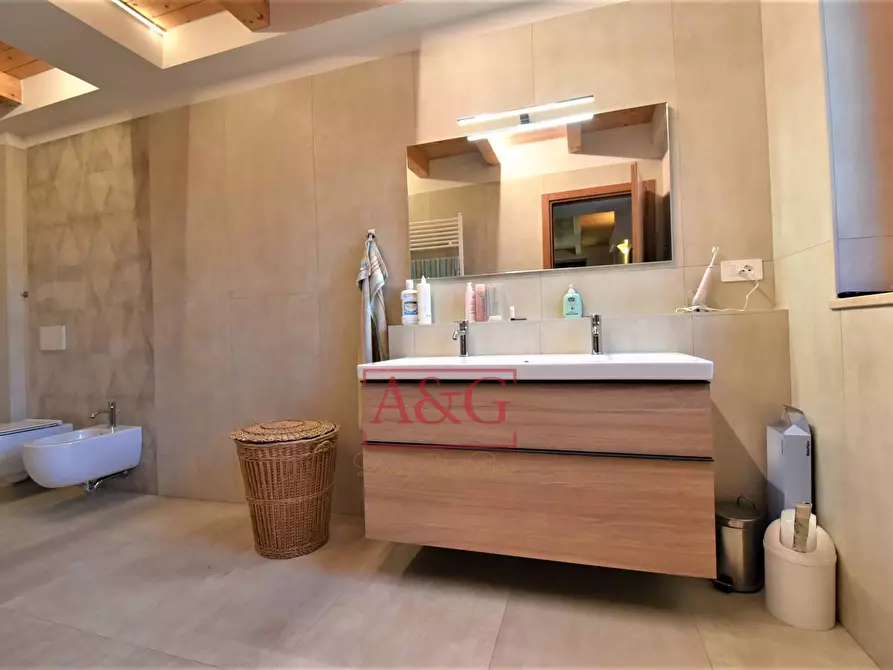 Immagine 43 di Villa in vendita  in Località fossacieca a Montefortino