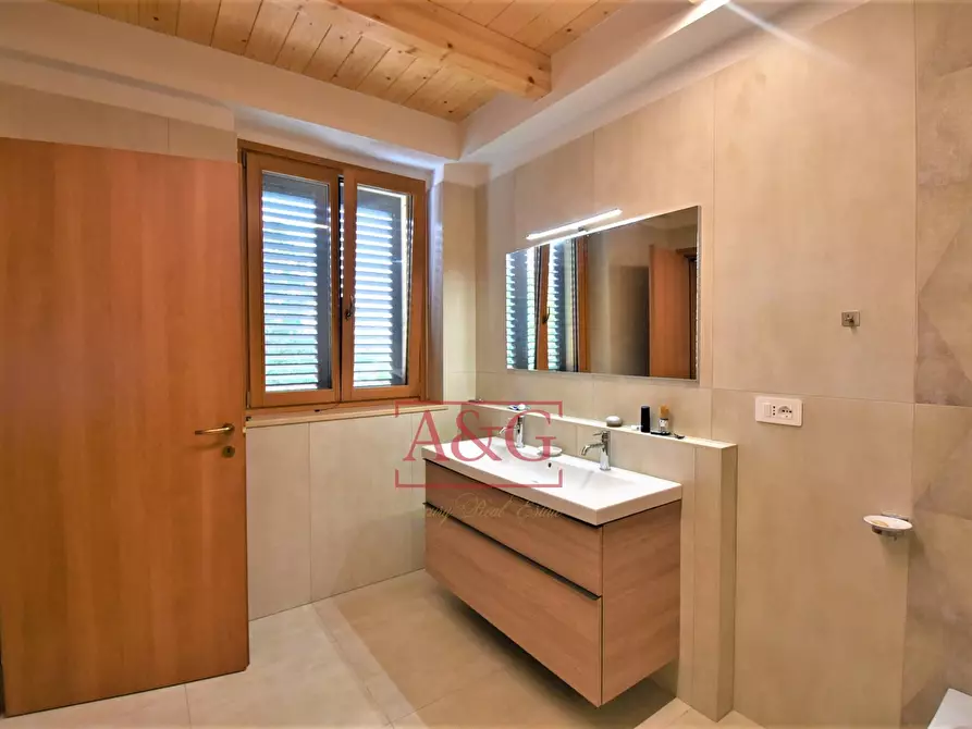 Immagine 51 di Villa in vendita  in Località fossacieca a Montefortino