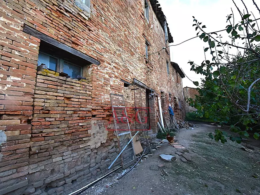 Immagine 5 di Rustico / casale in vendita  in Località Villa Rustici a Amandola