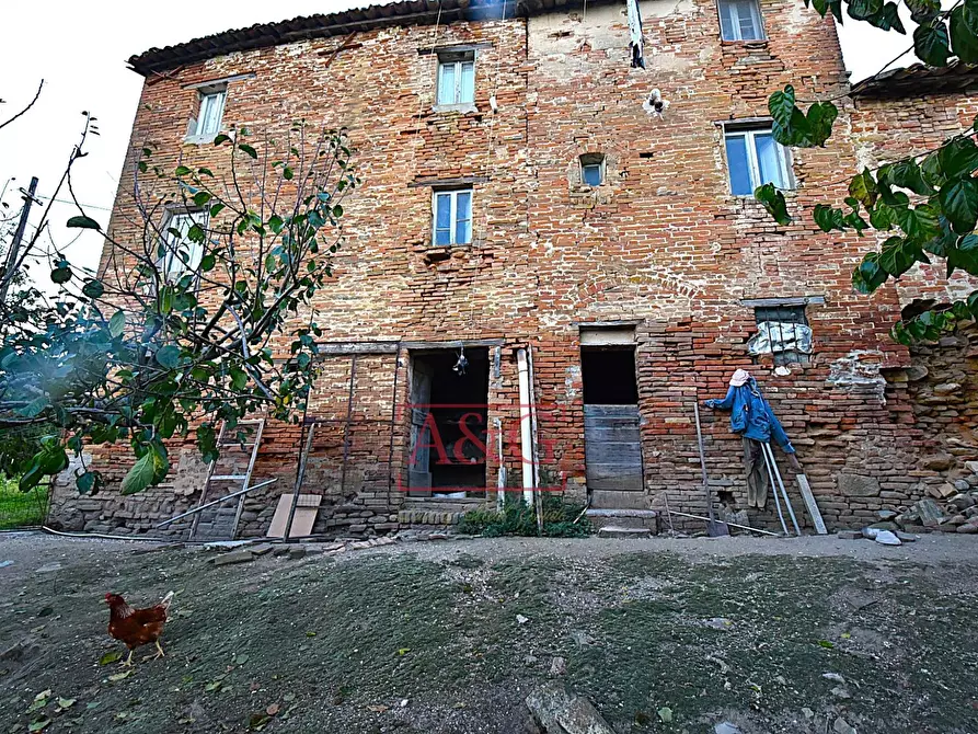 Immagine 4 di Rustico / casale in vendita  in Località Villa Rustici a Amandola