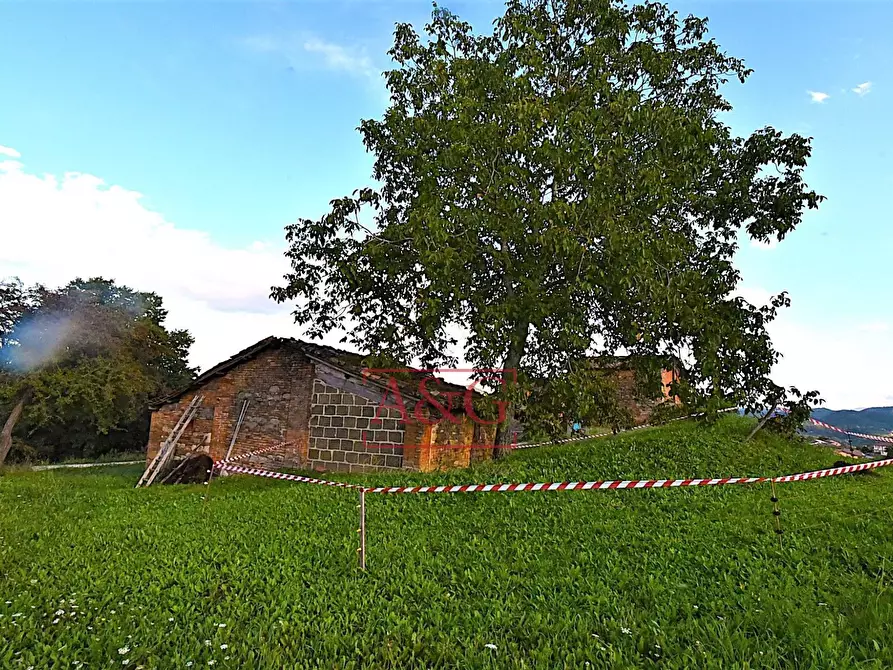 Immagine 16 di Rustico / casale in vendita  in Località Villa Rustici a Amandola
