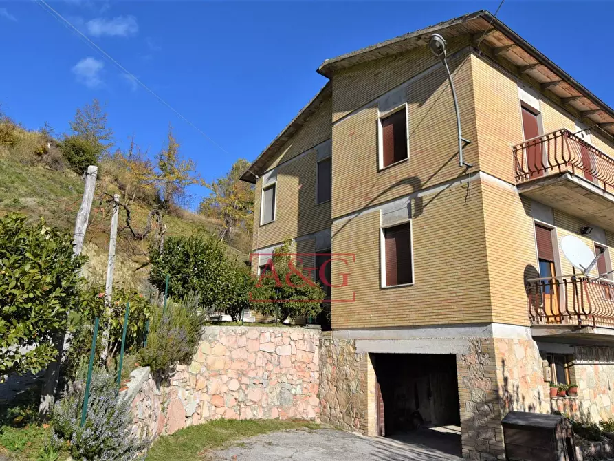 Immagine 5 di Appartamento in vendita  in Loc. Ferrà snc a Montemonaco