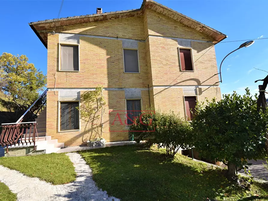 Immagine 3 di Appartamento in vendita  in Loc. Ferrà snc a Montemonaco