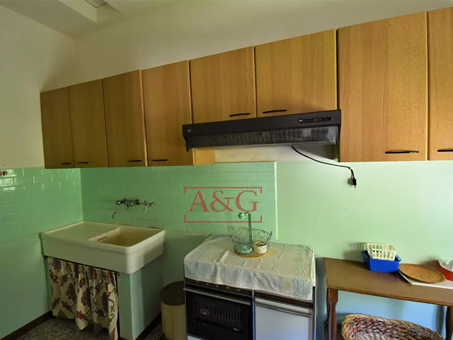 Immagine 12 di Appartamento in vendita  in Loc. Ferrà snc a Montemonaco