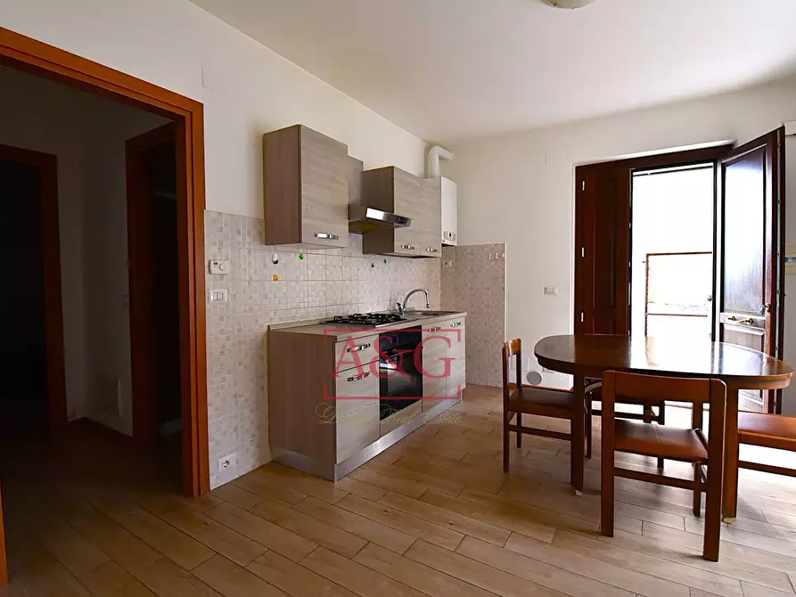 Immagine 7 di Appartamento in vendita  in Via John Fitzgerald Kennedy 3/A a Amandola