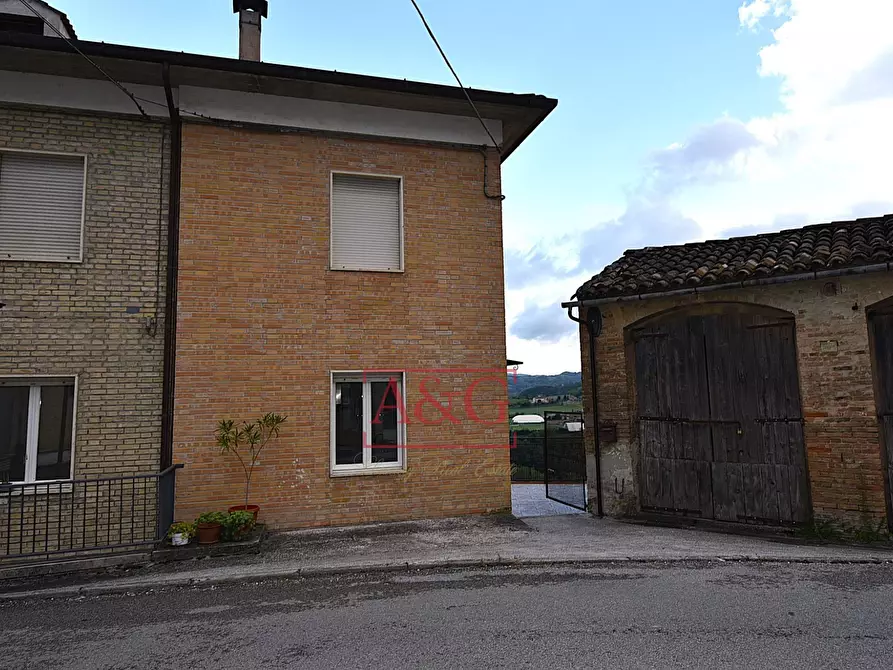 Immagine 2 di Appartamento in vendita  in Via John Fitzgerald Kennedy 3/A a Amandola