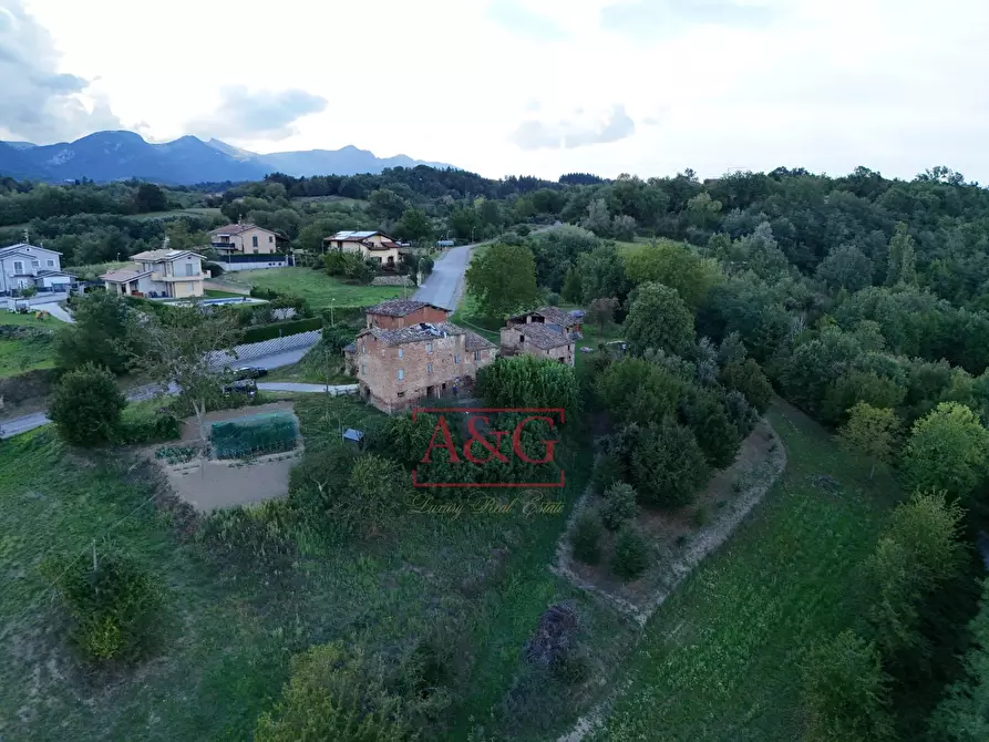 Immagine 30 di Rustico / casale in vendita  in Località Villa Rustici a Amandola