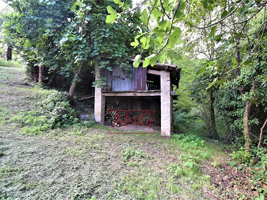 Immagine 25 di Appartamento in vendita  in Località Villa Francucci a Amandola