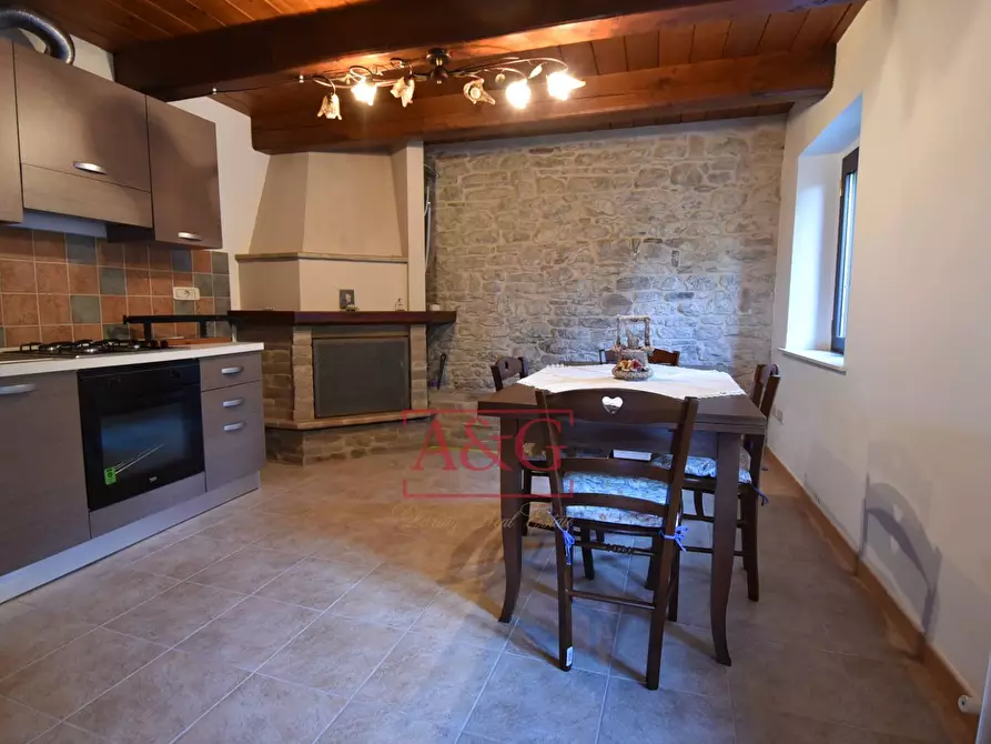 Immagine 4 di Appartamento in vendita  in Località Villa Francucci a Montelparo