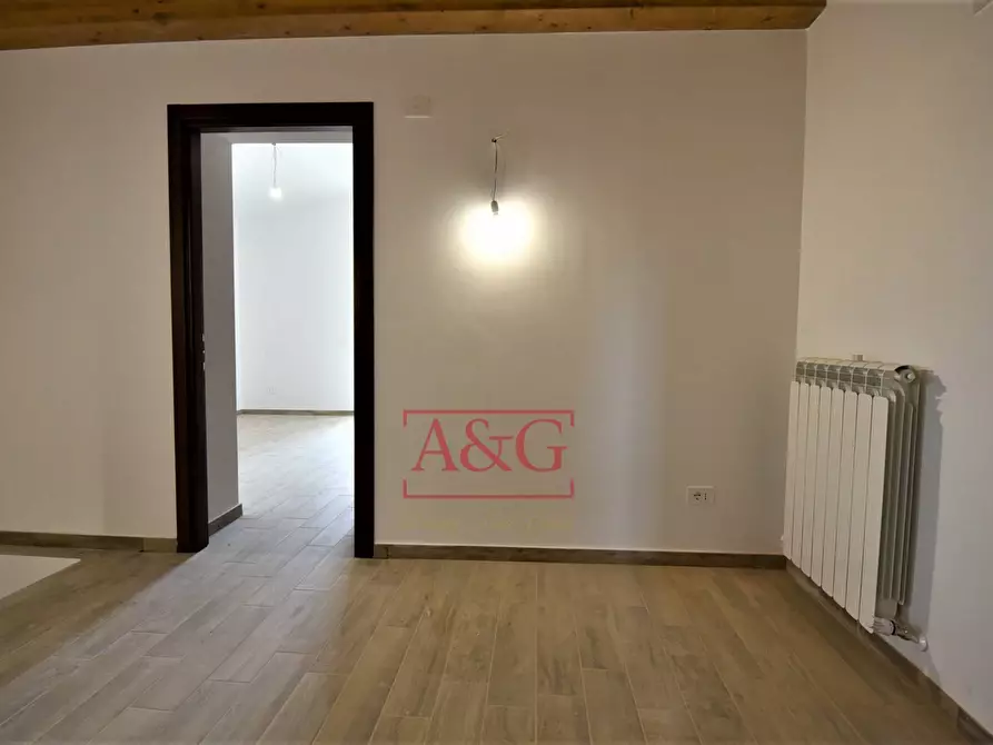 Immagine 17 di Casa indipendente in vendita  in VILLA SALVI a Amandola