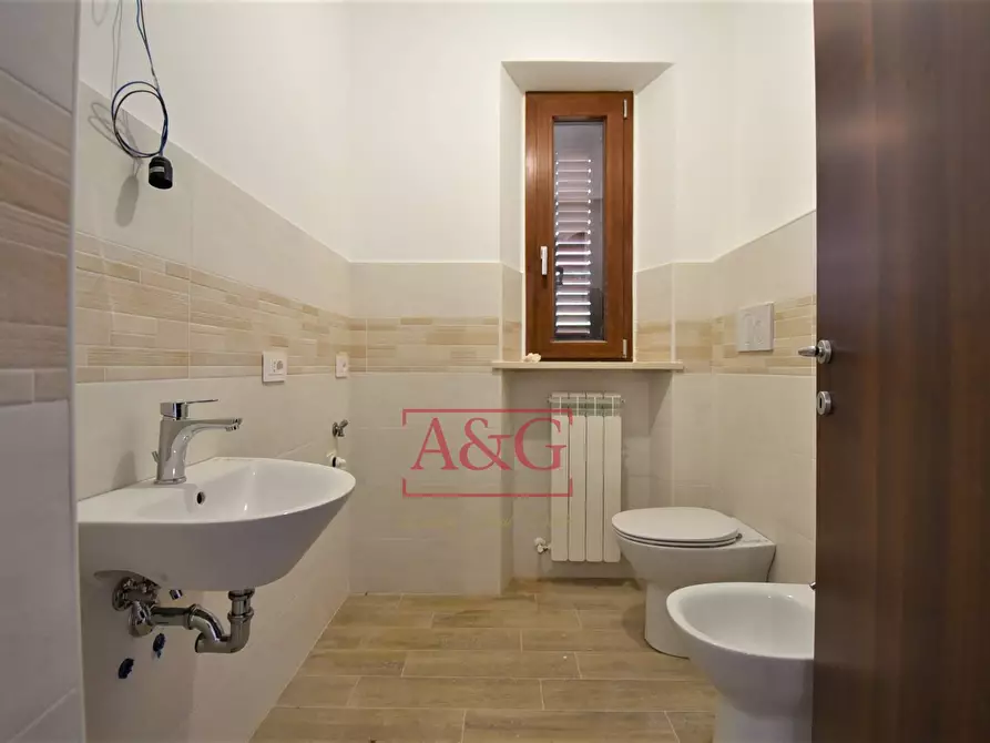 Immagine 22 di Casa indipendente in vendita  in VILLA SALVI a Amandola