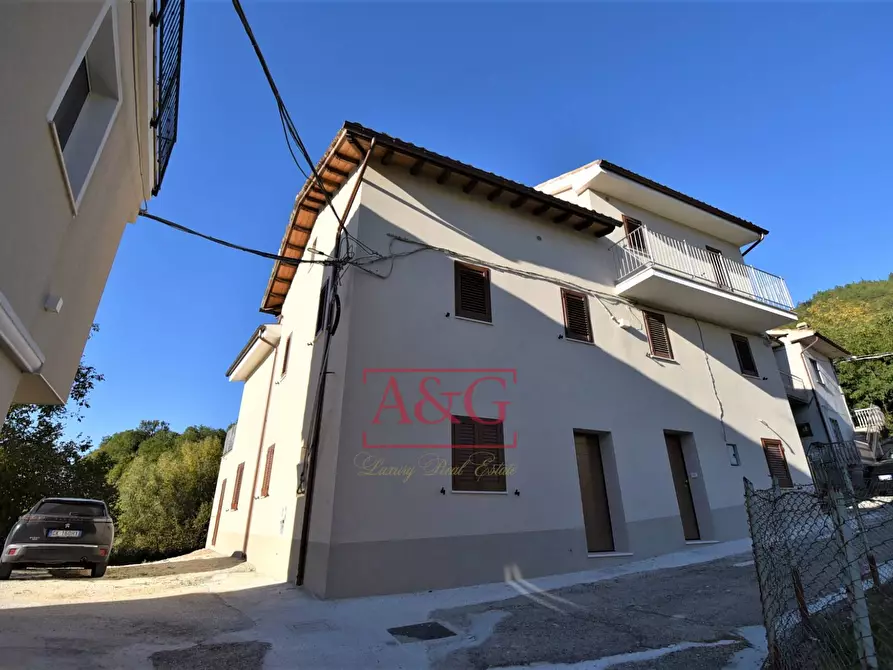 Immagine 5 di Casa indipendente in vendita  in VILLA SALVI a Amandola