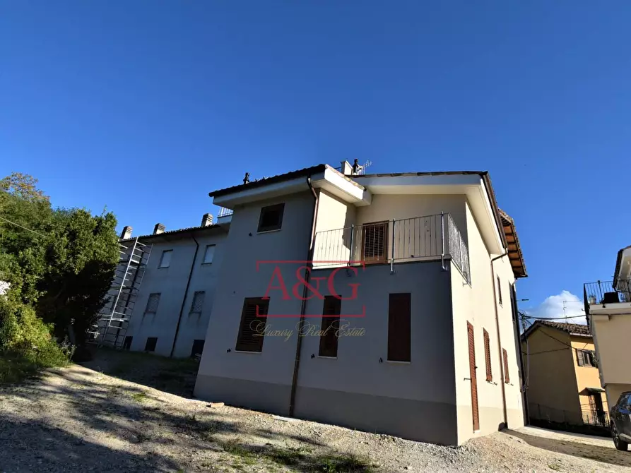 Immagine 30 di Casa indipendente in vendita  in VILLA SALVI a Amandola