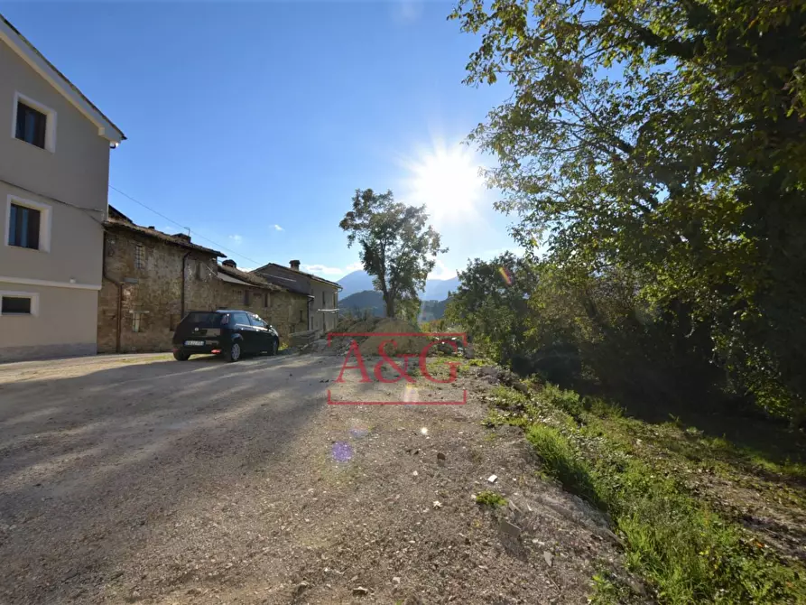 Immagine 32 di Casa indipendente in vendita  in VILLA SALVI a Amandola