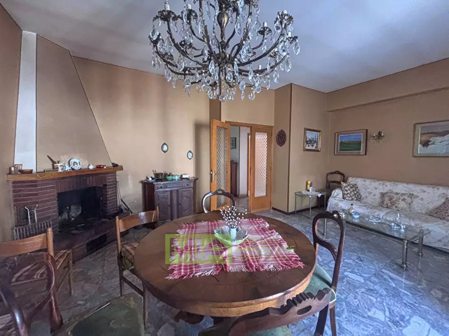 Immagine 10 di Casa indipendente in vendita  in Via Ugo La Malfa 431 a Amandola