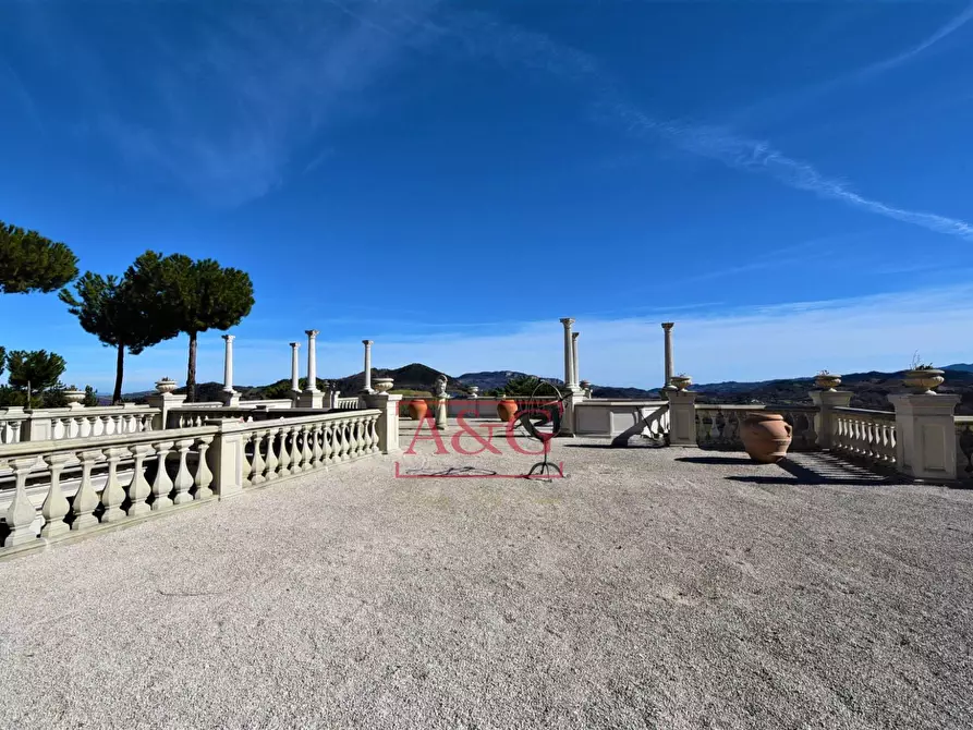 Immagine 116 di Villa in vendita  in contrada Pretattoni snc a Montefortino