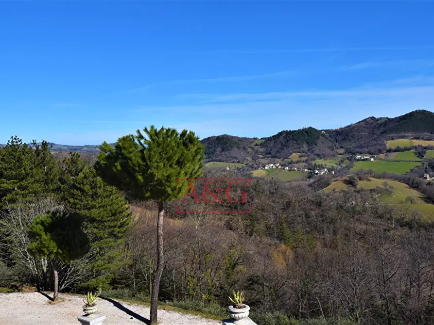 Immagine 120 di Villa in vendita  in contrada Pretattoni snc a Montefortino