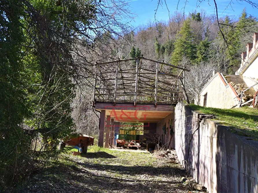 Immagine 29 di Villa in vendita  in contrada Pretattoni snc a Montefortino