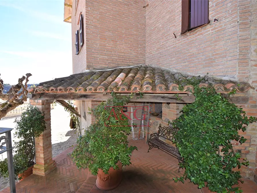 Immagine 38 di Villa in vendita  in contrada Pretattoni snc a Montefortino