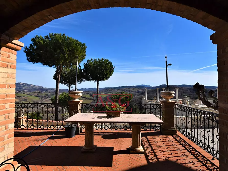 Immagine 39 di Villa in vendita  in contrada Pretattoni snc a Montefortino