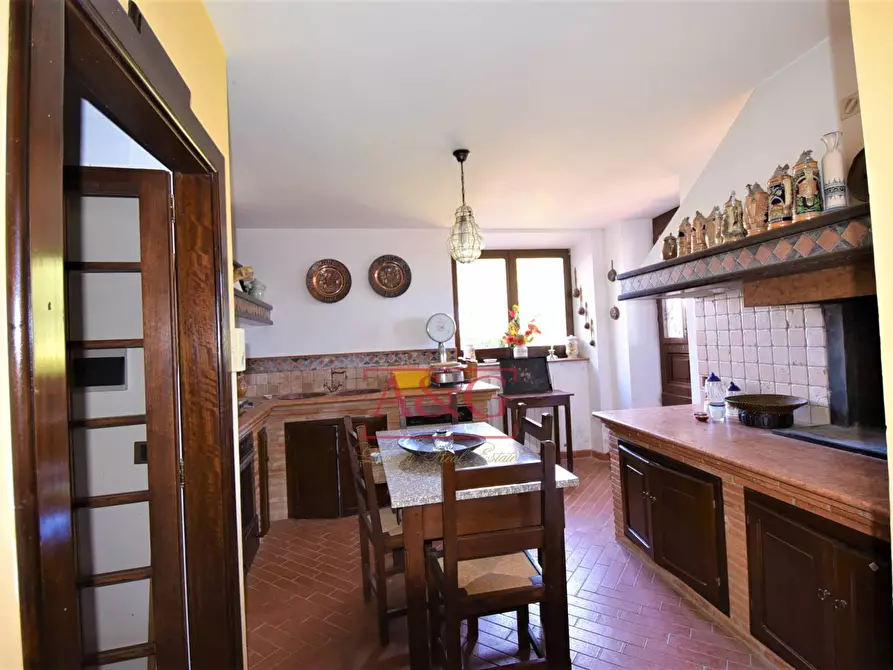 Immagine 43 di Villa in vendita  in contrada Pretattoni snc a Montefortino