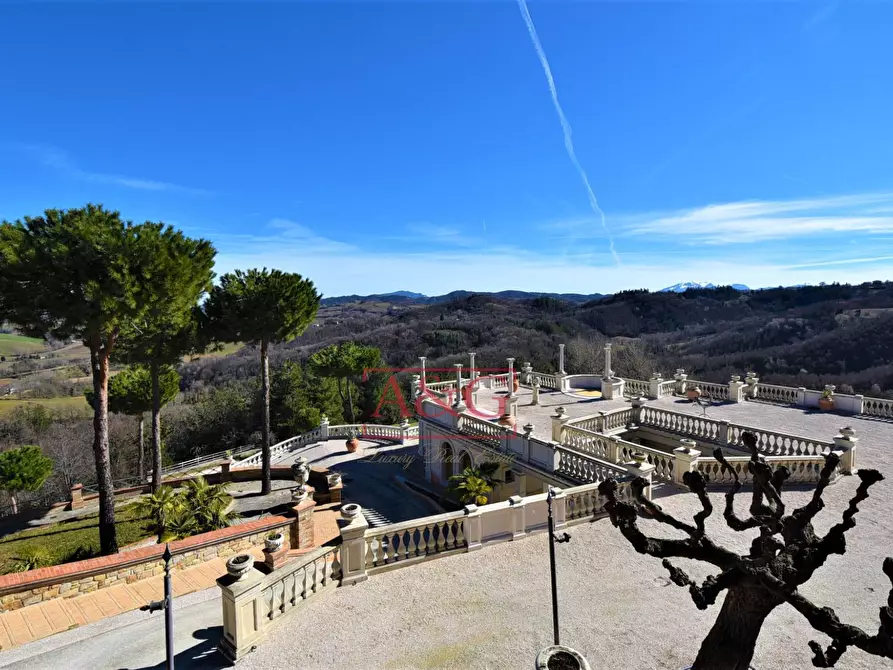 Immagine 97 di Villa in vendita  in contrada Pretattoni snc a Montefortino