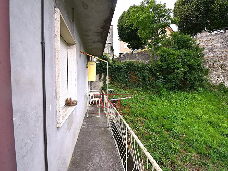 Immagine 17 di Appartamento in vendita  in Via Roma a Montefalcone Appennino