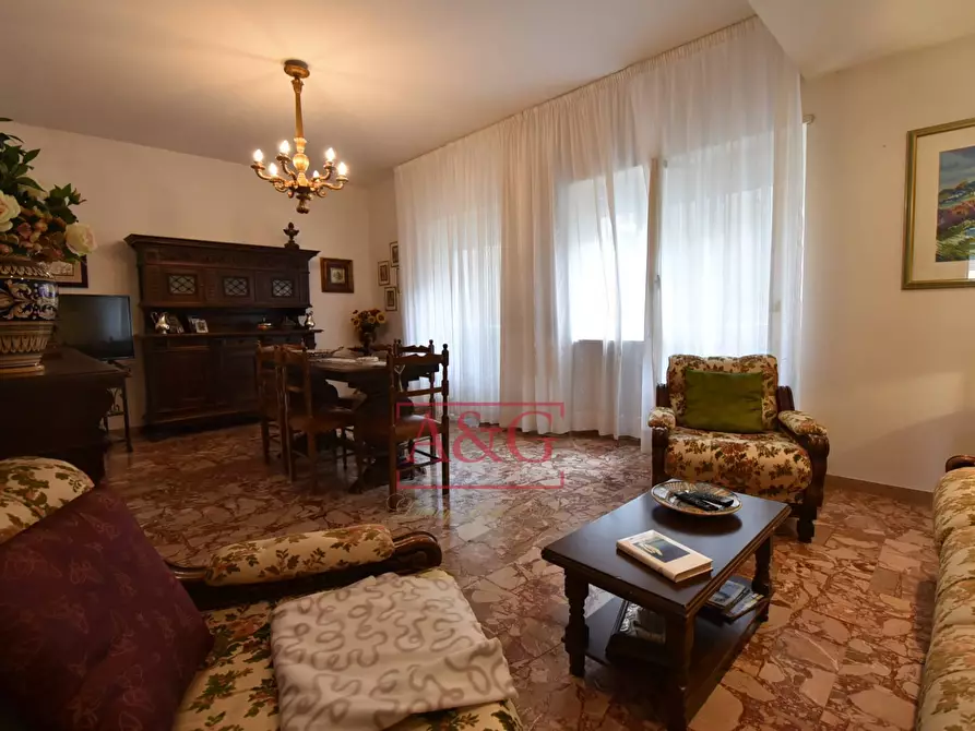 Immagine 26 di Appartamento in vendita  in Via Roma a Montefalcone Appennino