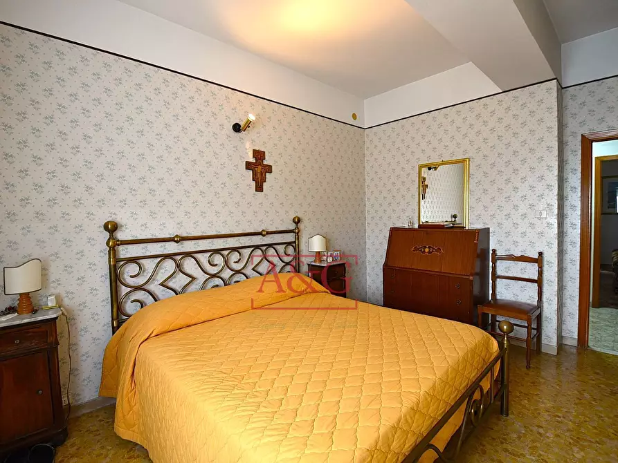 Immagine 33 di Appartamento in vendita  in Via Roma a Montefalcone Appennino