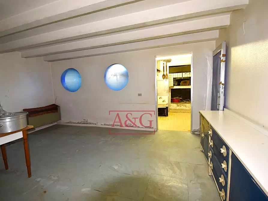 Immagine 43 di Appartamento in vendita  in Via Roma a Montefalcone Appennino