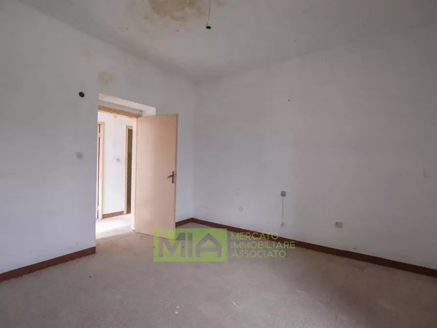 Immagine 10 di Rustico / casale in vendita  in Contrada San Giovanni a Santa Vittoria In Matenano